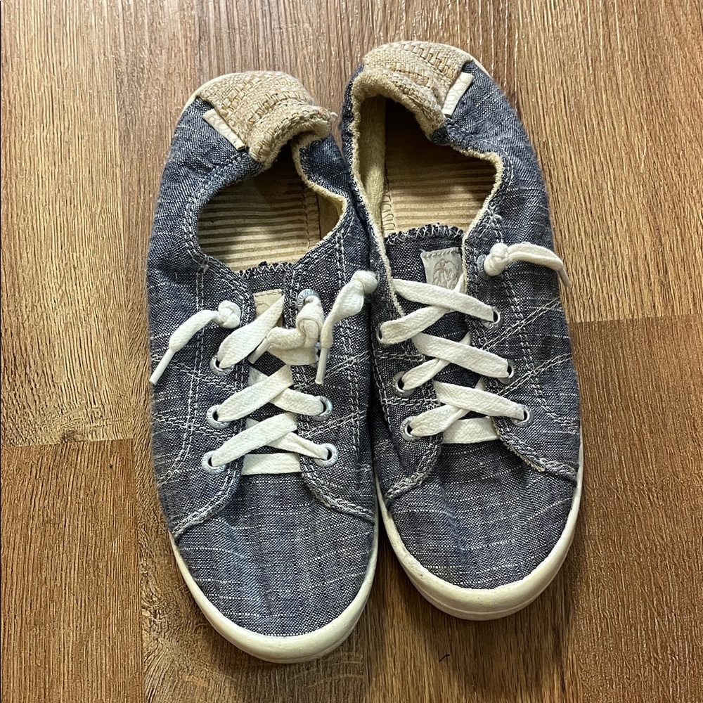 Roxy Blue and Tan Women’s Slip on Shoes